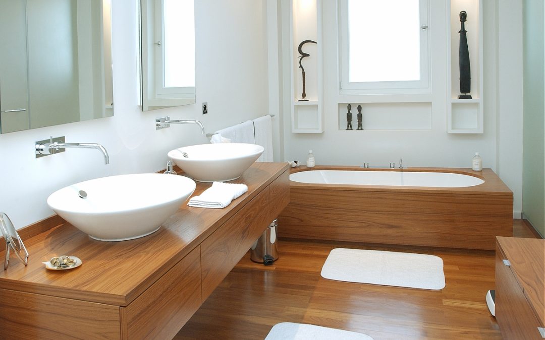 Ideas para suelos de madera en los baños